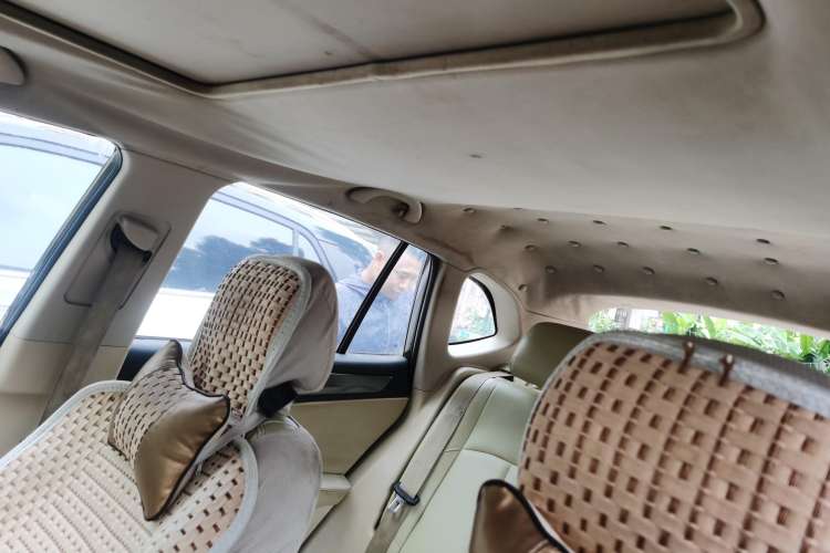 Used Brilliance V5 2012 1.6L Manual Comfort Model Headliner