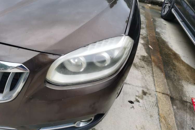 Used Brilliance V5 2012 1.6L Manual Comfort Model Left Front Headlight