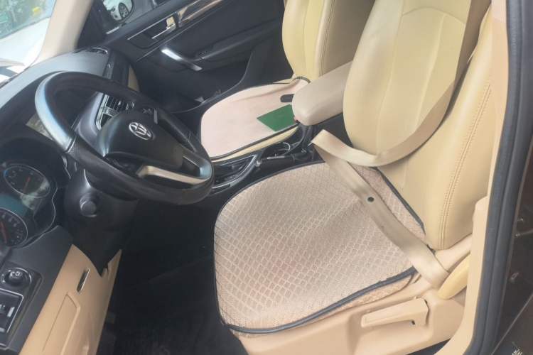 Used Brilliance V5 2012 1.6L Automatic Luxury Version Left Front Seat