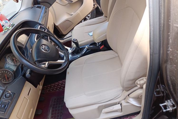 Used Brilliance V5 2012 1.6L Manual Luxury Model Left Front Seat