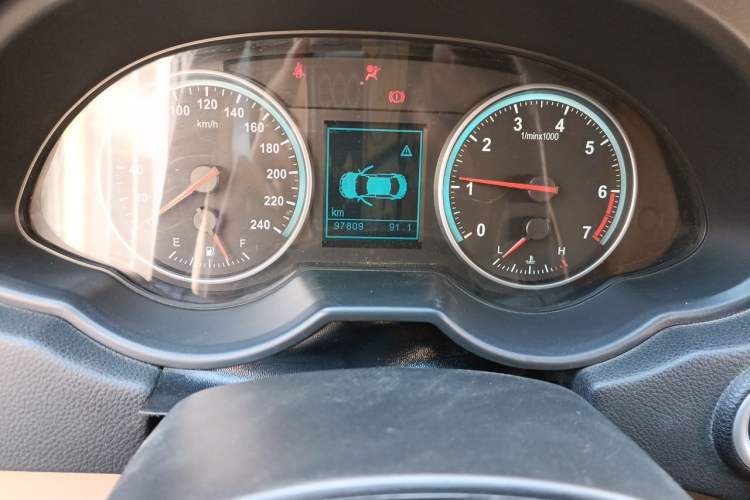 Used Brilliance V5 2012 1.6L Manual Luxury Model Odometer Close Up
