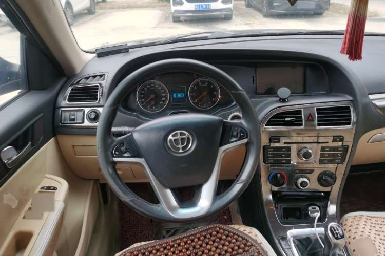 Used Brilliance V5 2012 1.6L Manual Comfort Model Steering Wheel