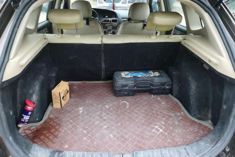 Used Brilliance V5 2012 1.6L Manual Comfort Model Trunk