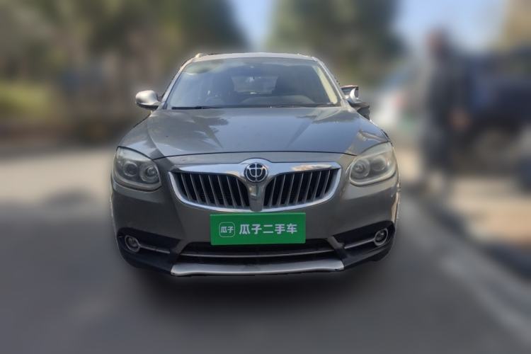 Used Brilliance V5 2012 1.6L Automatic Luxury Version Front