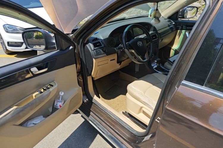 Used Brilliance V5 2012 1.6L Automatic Luxury Version Driver Seat