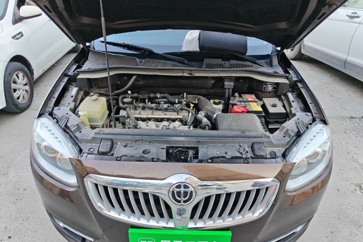 Used Brilliance V5 2012 1.5T Automatic Two-Wheel Drive Sport Version Engine Bay