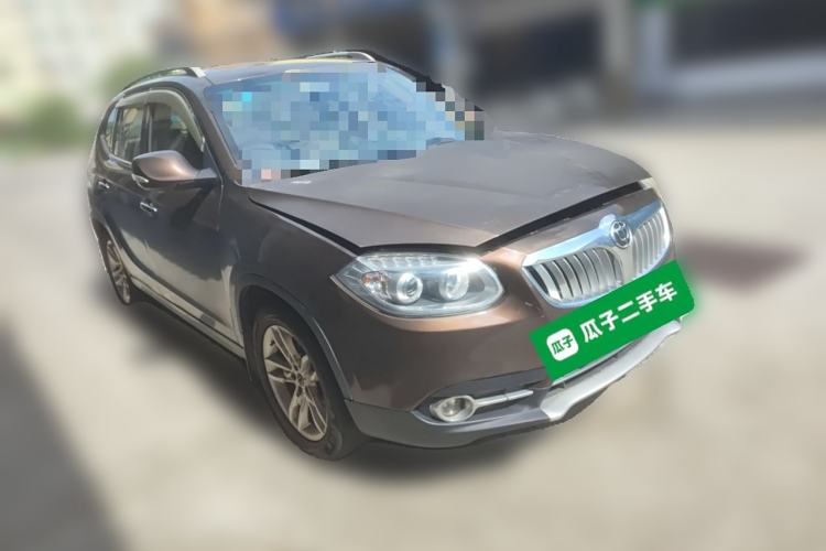Used Brilliance V5 2012 1.6L Automatic Luxury Version Front Right 45 Deg