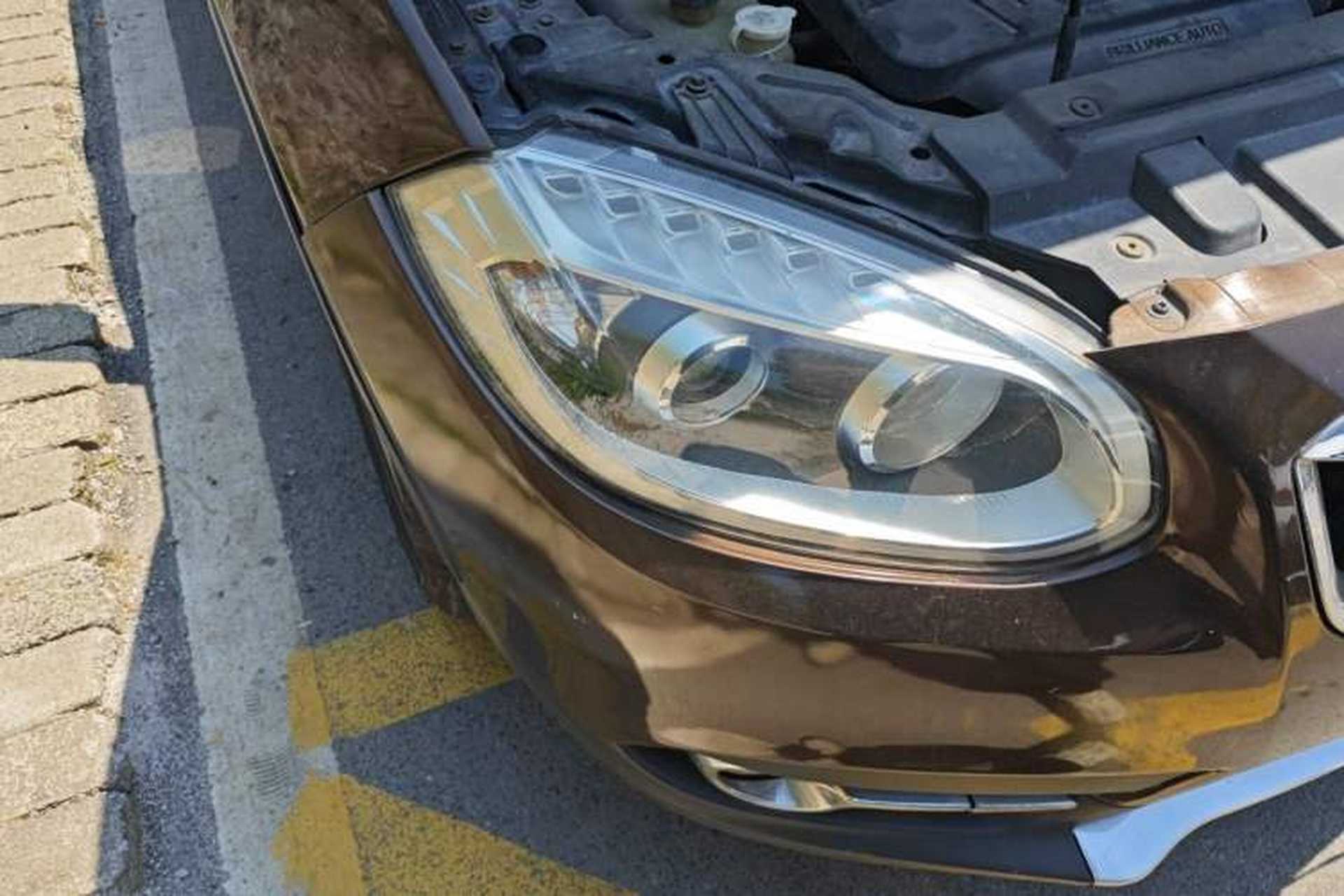 Used Brilliance V5 2012 1.6L Automatic Luxury Version Right Front Headlight