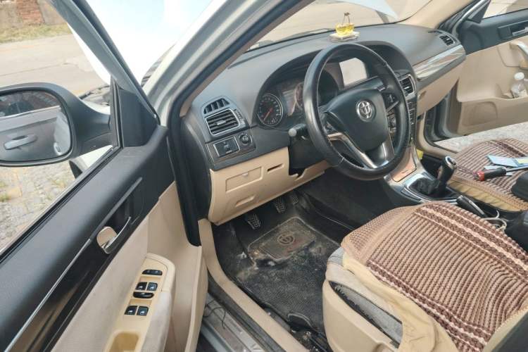 Used Brilliance V5 2012 1.6L Manual Comfort Model Driver Seat