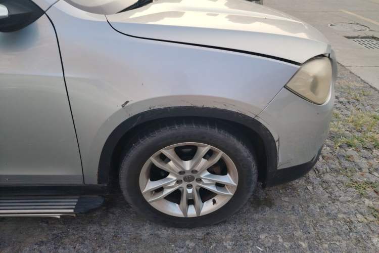 Used Brilliance V5 2012 1.6L Manual Comfort Model Right Front Wheel Hub