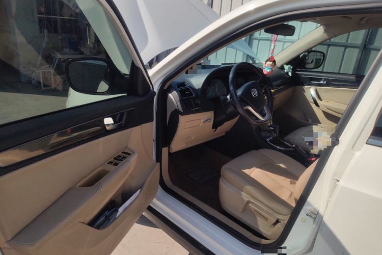 Used Brilliance V5 2012 1.6L Automatic Luxury Version Driver Seat
