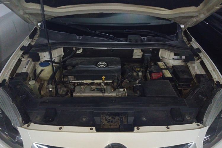 Used Brilliance V5 2012 1.5T Automatic Two-Wheel Drive Luxury Version Engine Bay
