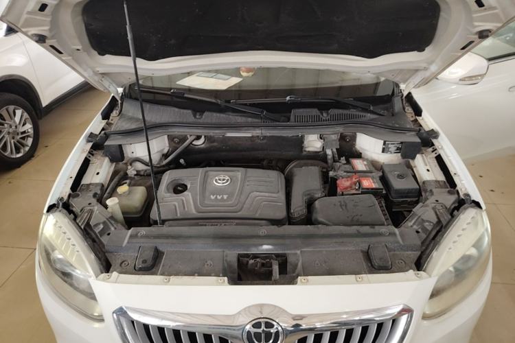 Used Brilliance V5 2012 1.6L Manual Luxury Model Engine Bay