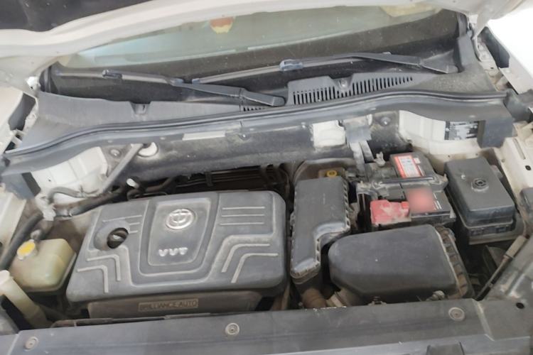 Used Brilliance V5 2012 1.6L Manual Luxury Model Engine Bay