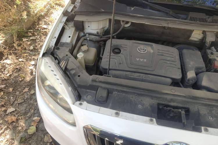 Used Brilliance V5 2012 1.6L Automatic Prestige Model Engine Bay Right