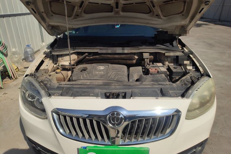 Used Brilliance V5 2012 1.6L Automatic Luxury Version Engine Bay