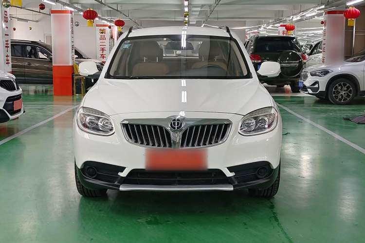 Used Brilliance V5 2012 1.6L Manual Comfort Model Exterior 1