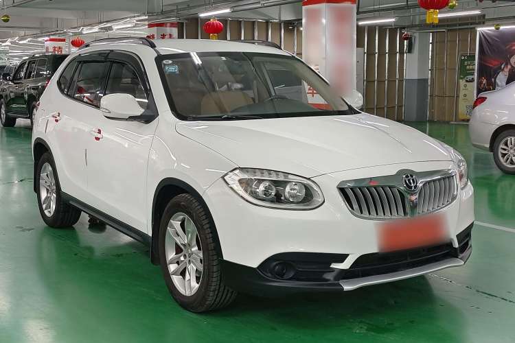 Used Brilliance V5 2012 1.6L Manual Comfort Model Exterior 2