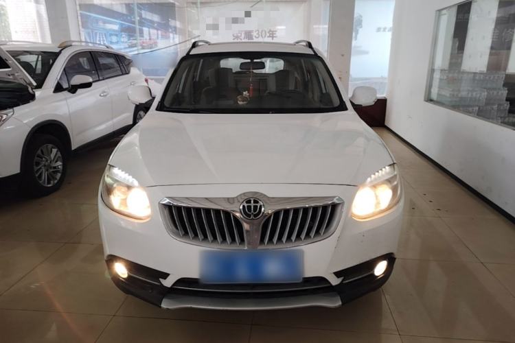 Used Brilliance V5 2012 1.6L Manual Luxury Model Front