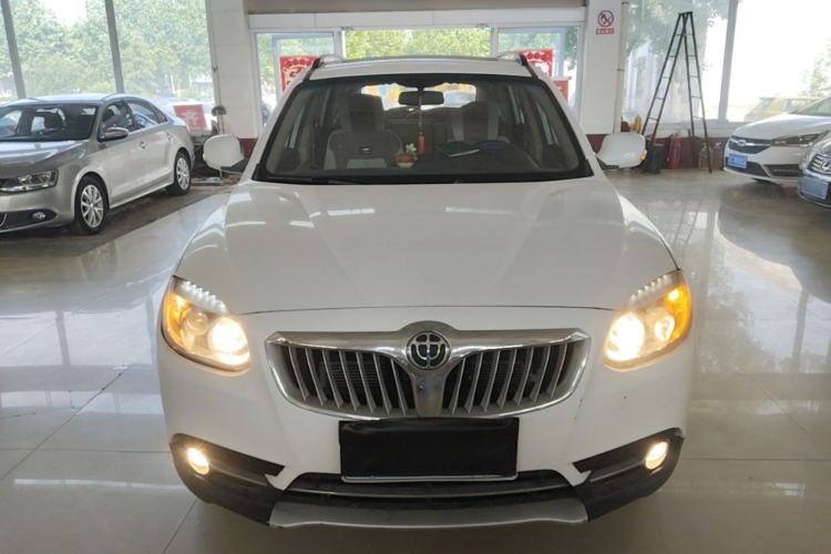 Used Brilliance V5 2012 1.6L Manual Luxury Model Front