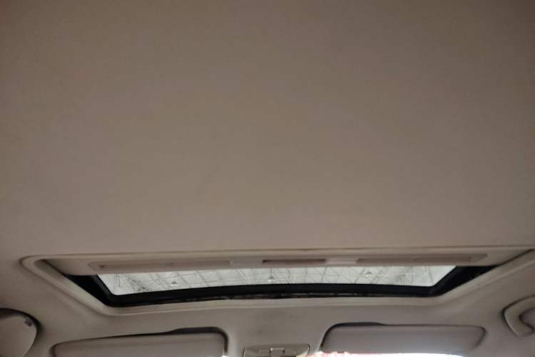 Used Brilliance V5 2012 1.6L Manual Luxury Model Headliner