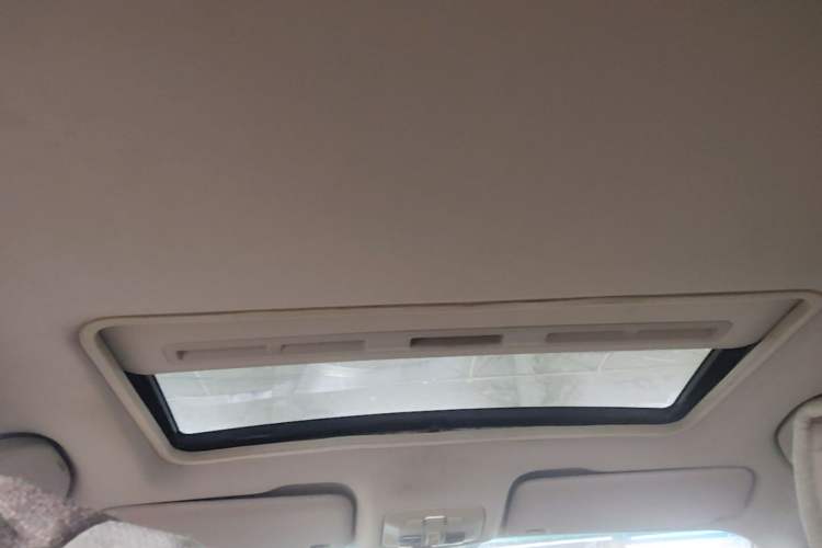 Used Brilliance V5 2012 1.6L Manual Luxury Model Headliner