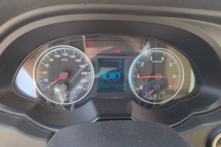 Used Brilliance V5 2012 1.6L Automatic Luxury Version Instrument Cluster