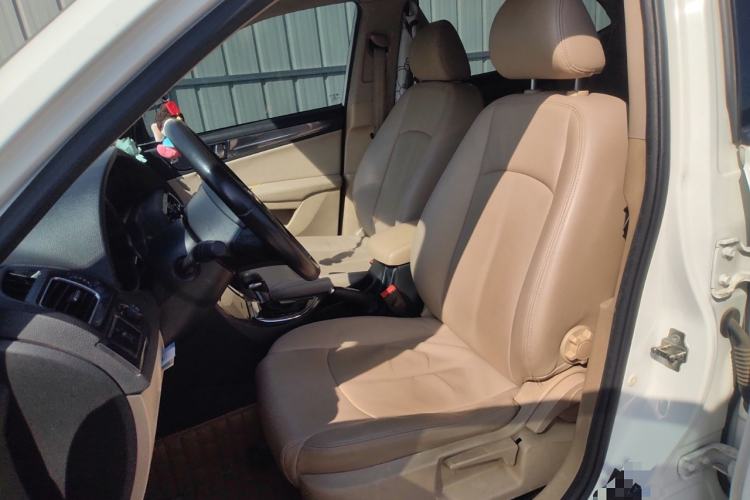 Used Brilliance V5 2012 1.6L Automatic Luxury Version Left Front Seat
