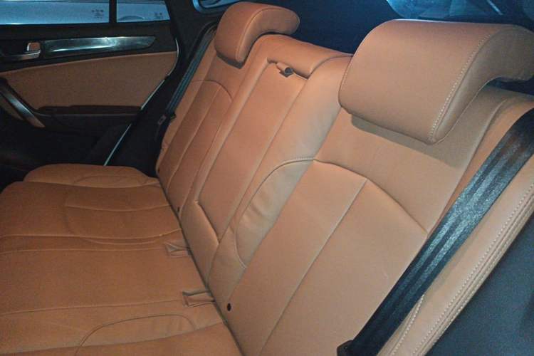Used Brilliance V5 2012 1.5T Automatic Two-Wheel Drive Luxury Version Left Rear Seat