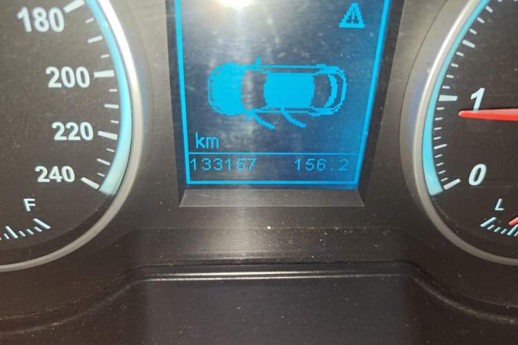 Used Brilliance V5 2012 1.6L Automatic Luxury Version Odometer Close Up