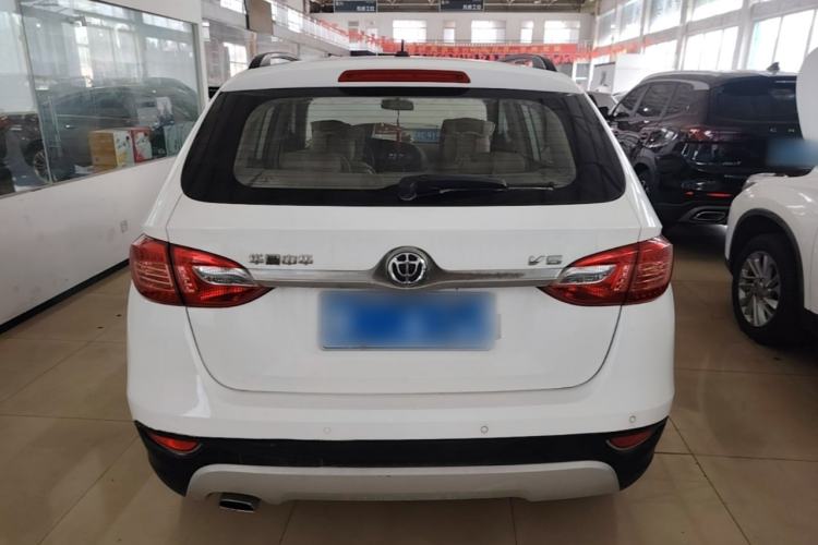 Used Brilliance V5 2012 1.6L Manual Luxury Model Rear