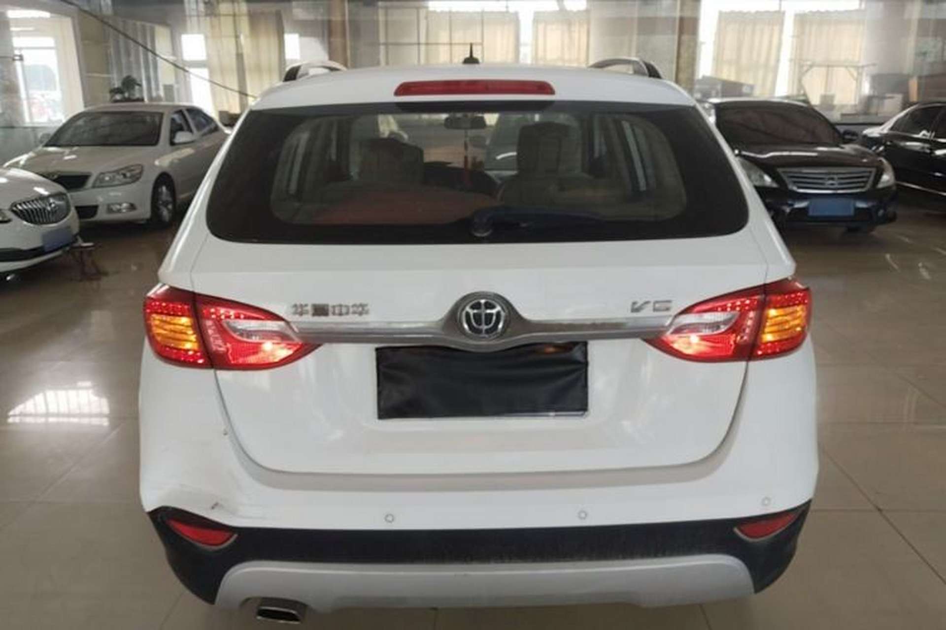 Used Brilliance V5 2012 1.6L Manual Luxury Model Rear