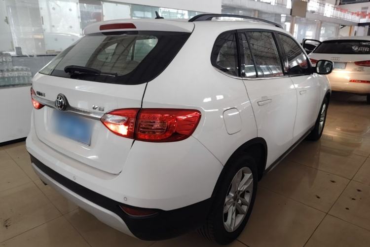 Used Brilliance V5 2012 1.6L Manual Luxury Model Rear Right 45 Deg