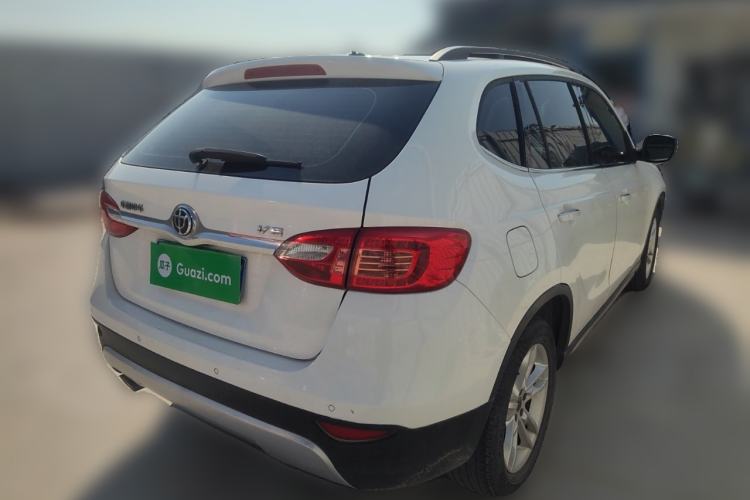 Used Brilliance V5 2012 1.6L Automatic Luxury Version Rear Right 45 Deg