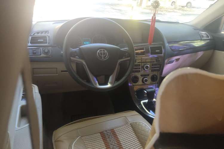 Used Brilliance V5 2012 1.6L Automatic Prestige Model Steering Wheel