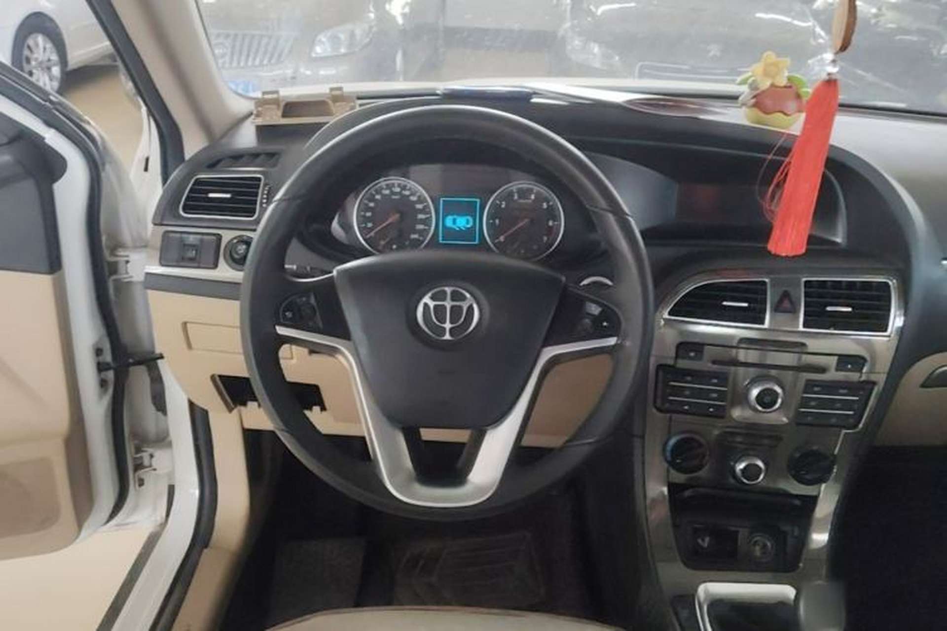 Used Brilliance V5 2012 1.6L Manual Luxury Model Steering Wheel