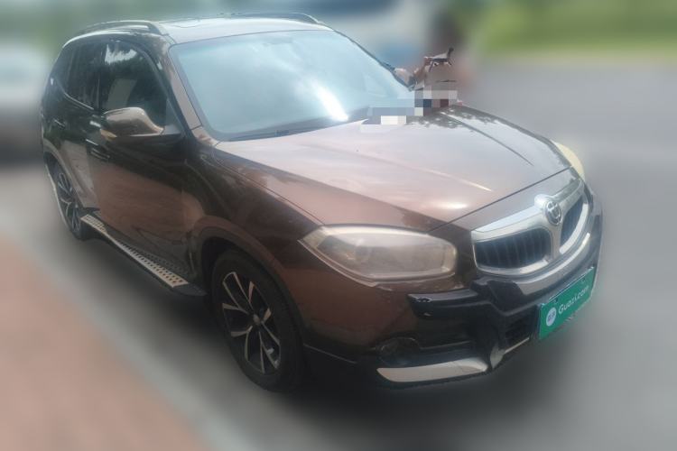 Used Brilliance V5 2014 1.5T Automatic Two-Wheel Drive Sport Model Front Right 45 Deg