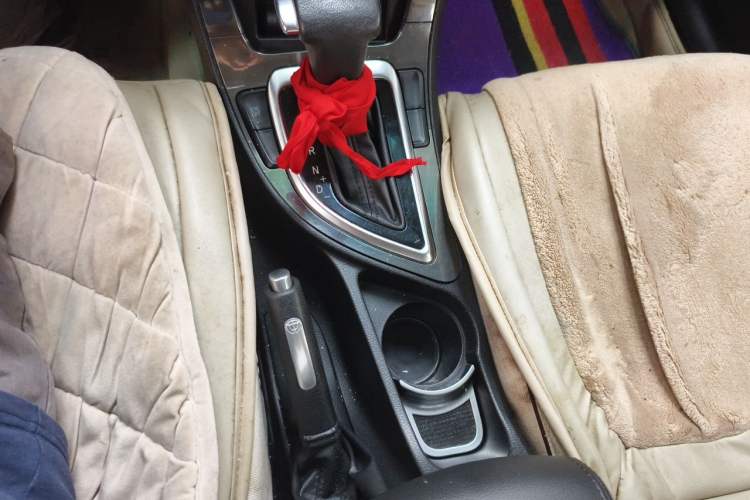 Used Brilliance V5 2014 1.5T Automatic Two-Wheel Drive Sport Model Gear Lever