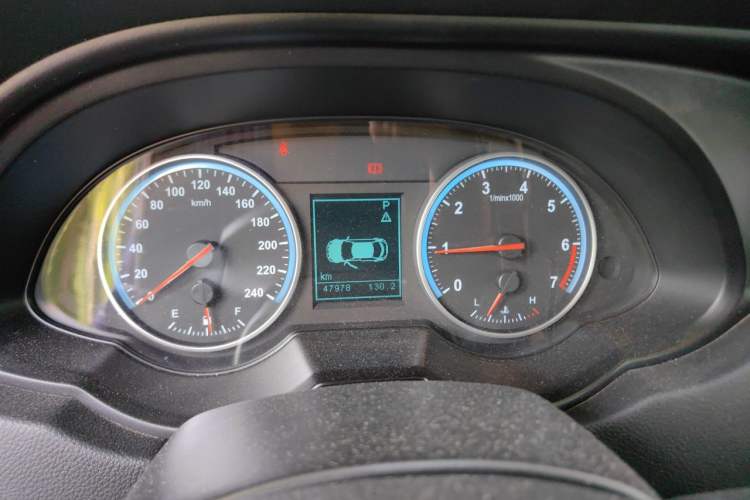Used Brilliance V5 2014 1.5T Automatic Two-Wheel Drive Sport Model Instrument Cluster
