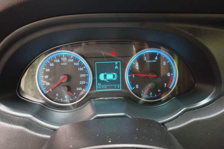 Used Brilliance V5 2014 1.5T Automatic Two-Wheel Drive Sport Model Instrument Cluster