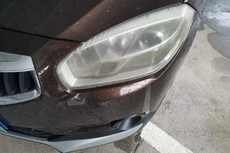 Used Brilliance V5 2014 1.5T Automatic Two-Wheel Drive Luxury Version Left Front Headlight