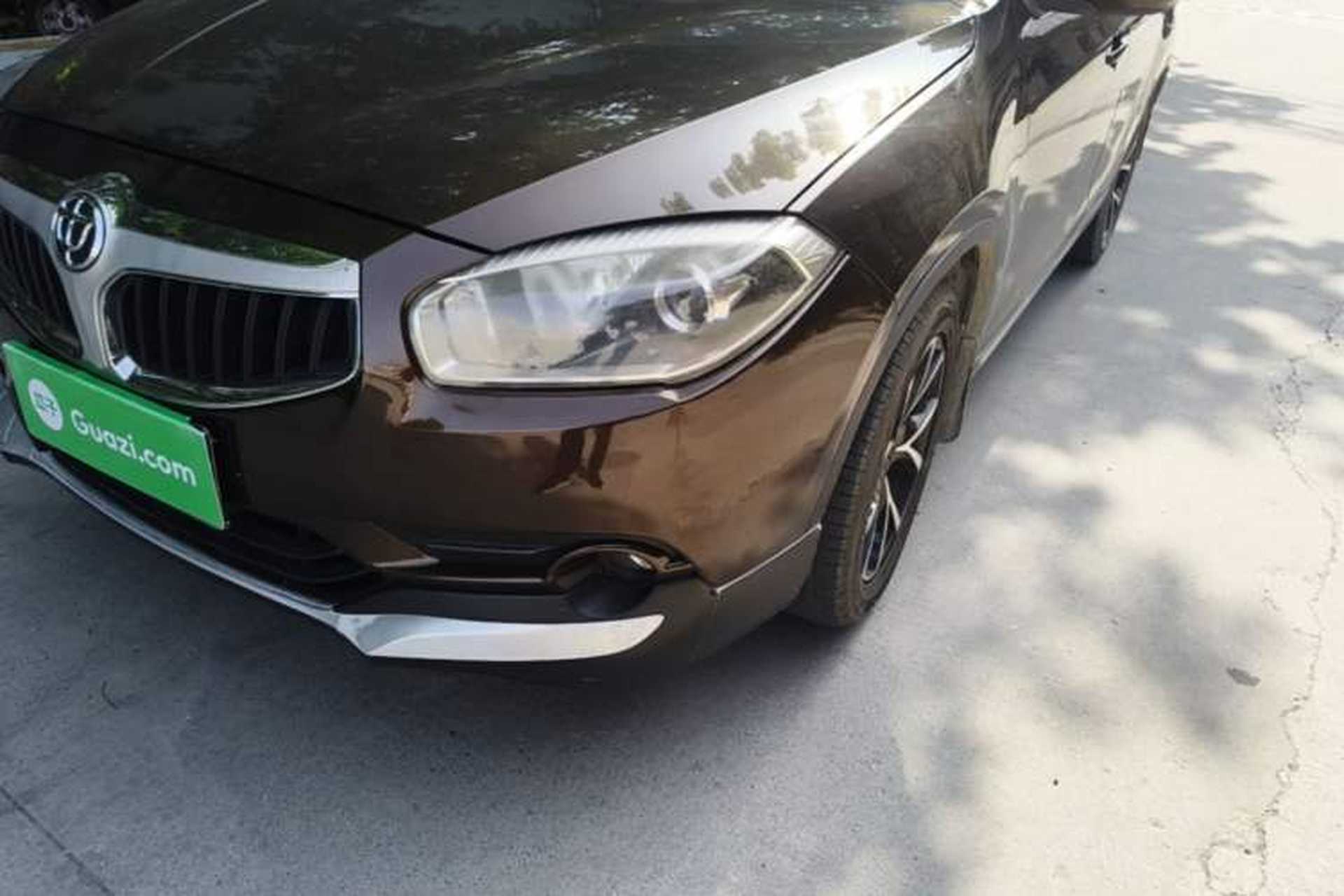 Used Brilliance V5 2014 1.6L Manual Comfort Model Left Front Headlight