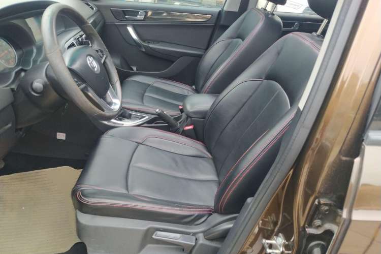 Used Brilliance V5 2014 1.5T Automatic Two-Wheel Drive Sport Model Left Front Seat