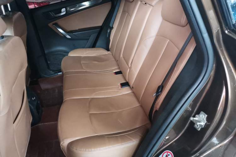 Used Brilliance V5 2014 1.5T Automatic Two-Wheel Drive Luxury Version Left Rear Seat