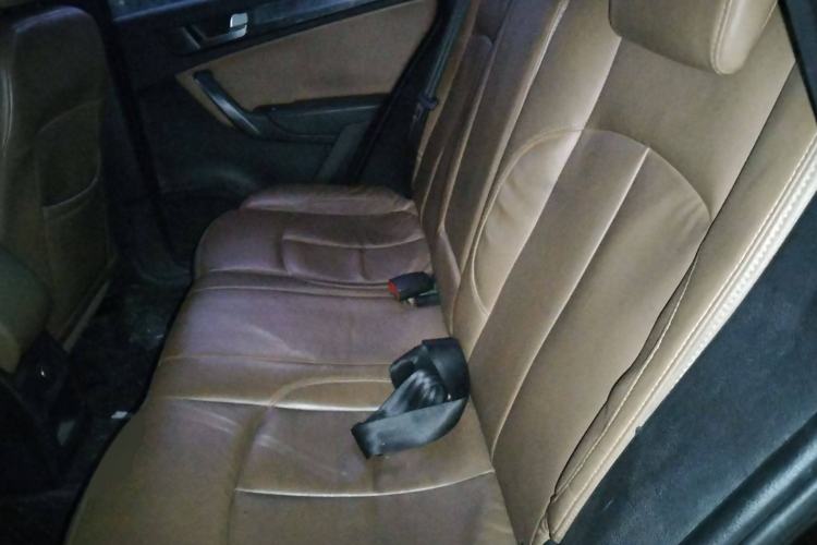 Used Brilliance V5 2014 1.5T Manual Two-Wheel Drive Luxury Model Left Rear Seat