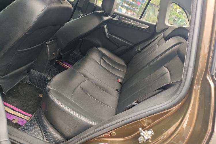 Used Brilliance V5 2014 1.5T Automatic Two-Wheel Drive Sport Model Left Rear Seat