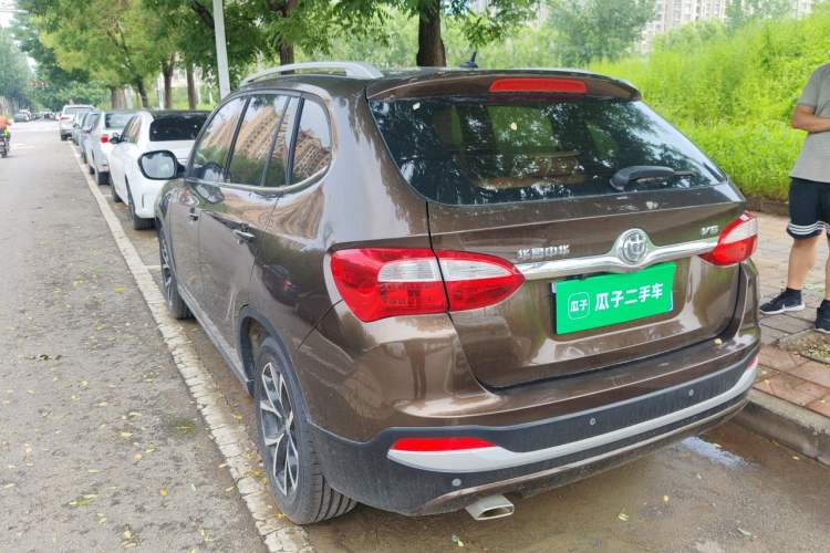 Used Brilliance V5 2014 1.6L Automatic Luxury Model Rear Left 45 Deg