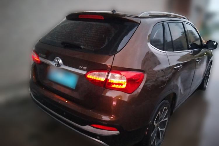 Used Brilliance V5 2014 1.5T Manual Two-Wheel Drive Luxury Model Rear Right 45 Deg