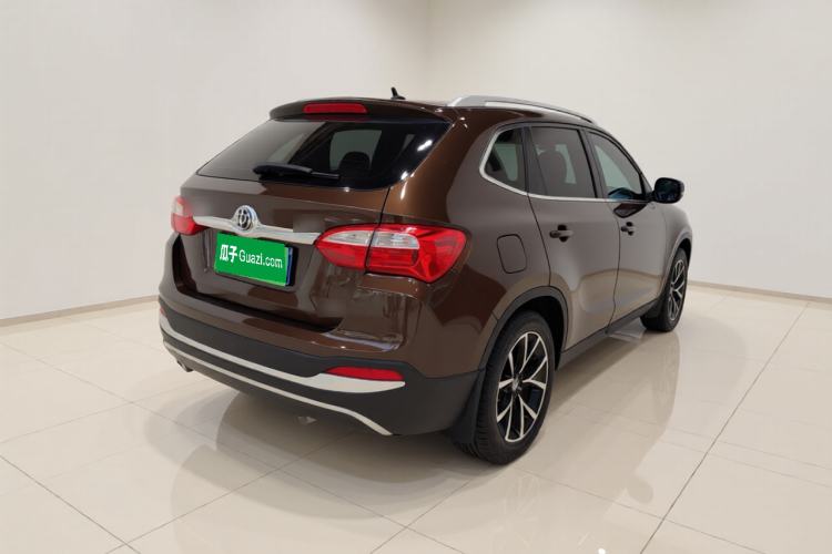 Used Brilliance V5 2014 1.5T Automatic Two-Wheel Drive Sport Model Rear Right 45 Deg