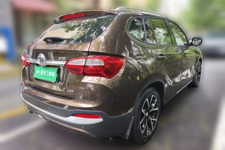 Used Brilliance V5 2014 1.5T Automatic Two-Wheel Drive Sport Model Rear Right 45 Deg